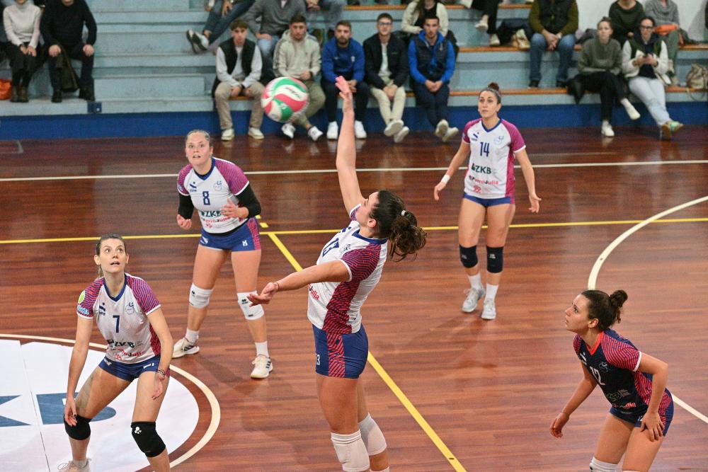 SloVolley in Soča uspešna, poraz obeh Zaletov