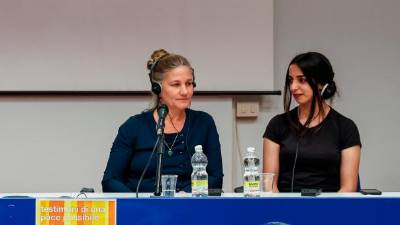 Izraelka srednje generacije Maayan Inon in mlada Palestinka Sima Awaad (FOTODAMJ@N)