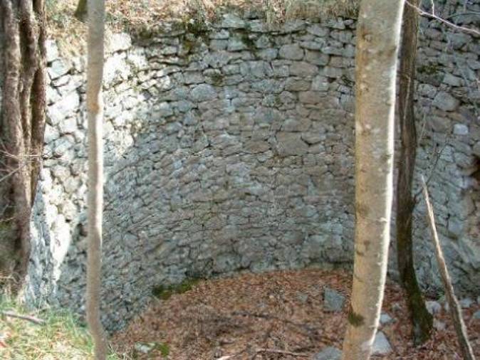 Ledenica na poti med Bazovico, Drago in Peskom, ob vertikali SPDT