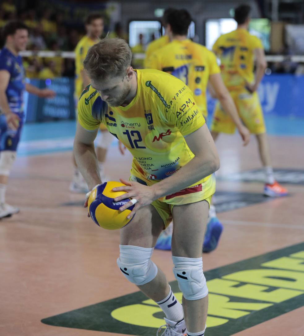 MVP Terpin s Prato napredoval v superlego