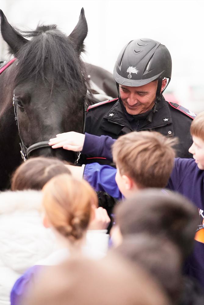 Na konjih patruljirajo Kras in obiskujejo šole
