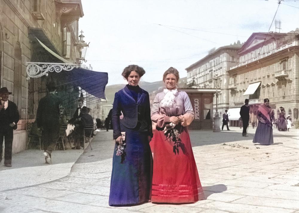 Tržačanke skozi oči nekdanjega neznanega fotografa