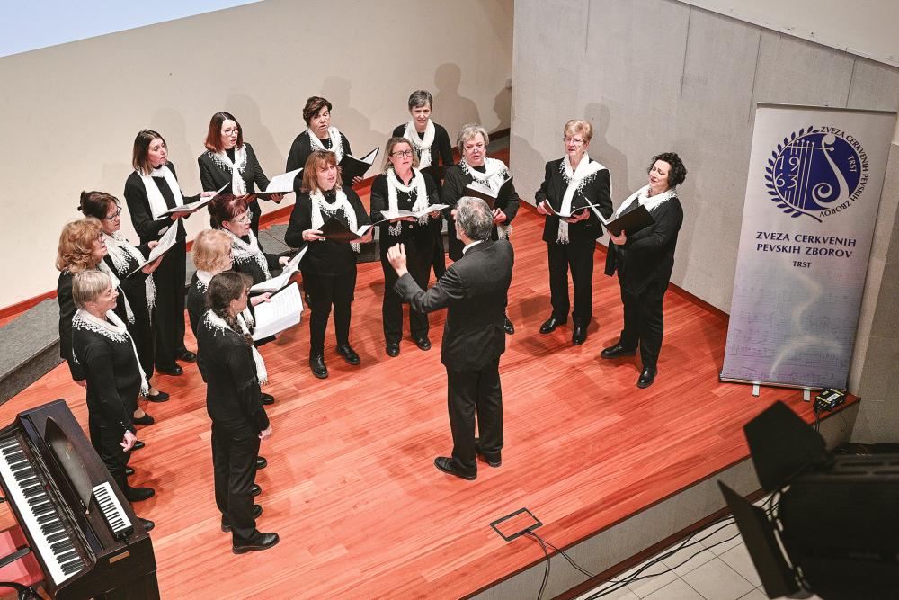 Ženski pevski zbor Prosek-Kontovel praznuje 25 let delovanja