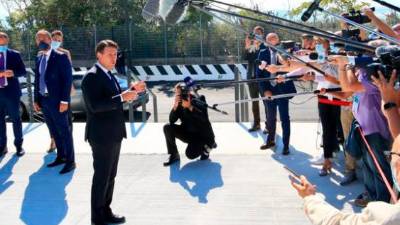 Italijanski predsednik vlade Giuseppe Conte je na Esofu medijem namenil slabo minutko (FOTODAMJ@N)