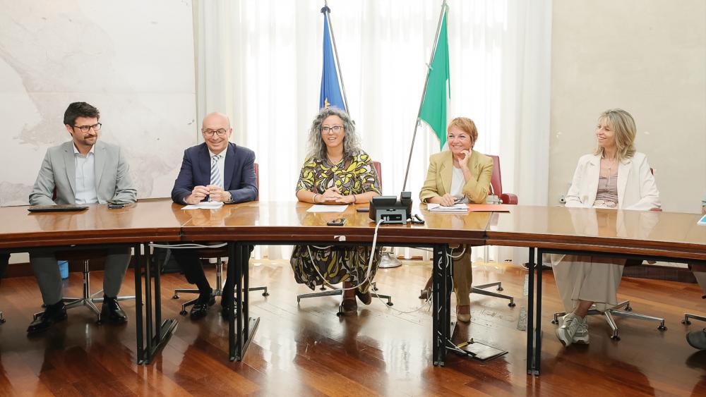 Tržaško industrijsko cono bi do leta 2045 razogljičili