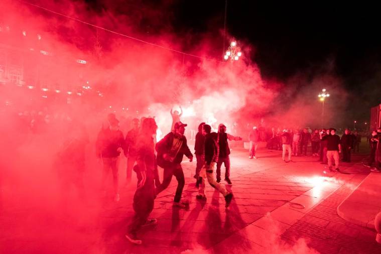Tudi na tržaškem shodu na Velikem trgu je prišlo do izgredov (FOTODAMJ@N)