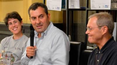 Med gosti festivala bo tudi nekdanji urednik dnevnika la Repubblica Mario Calabresi (z mikrofonom v roki) (ARHIV)