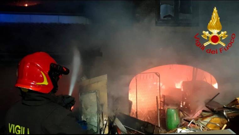 Pri Rabujezu ponoči zagorela hiša