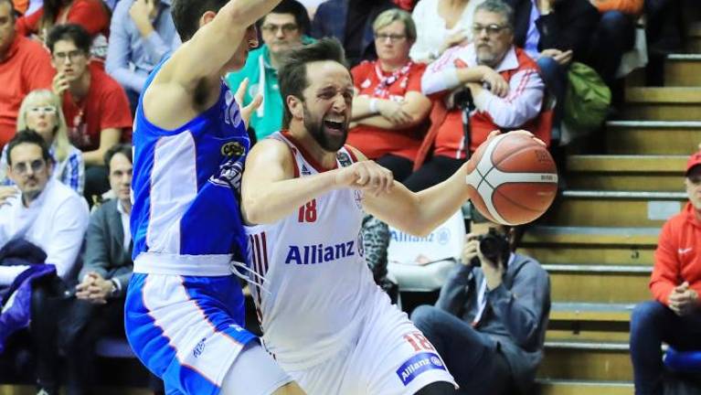 »Ostanite nam zvesti«