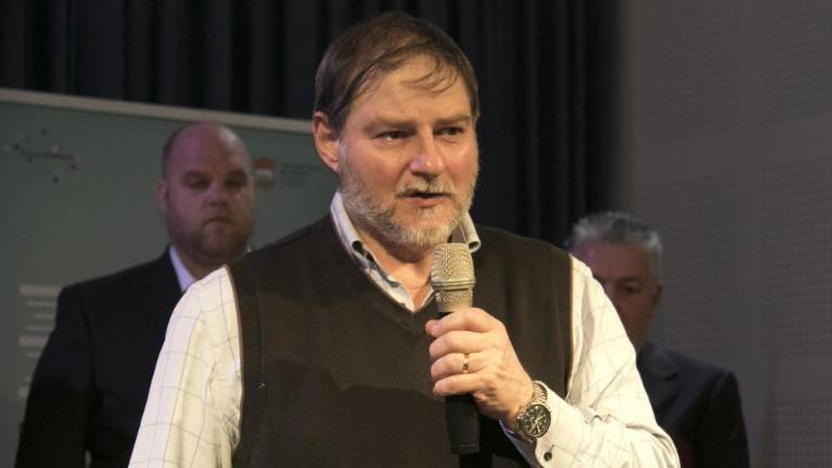 Žarišča kulture predstavlja iz mišje perspektive