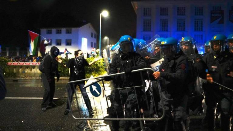 V Vidmu med shodom za Palestino nov napad na novinarje