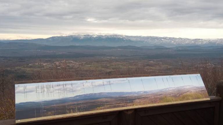 »Nov« razgled z Volnika