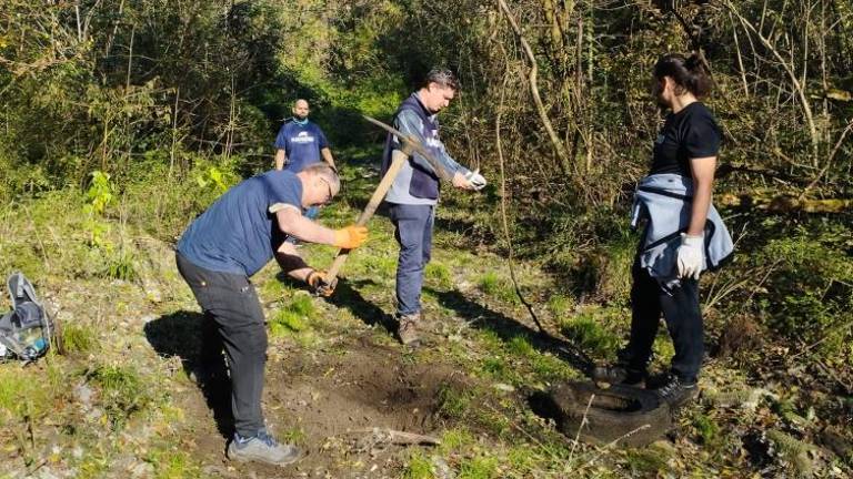Ob Soči pobrali več kot pol tone odpadkov