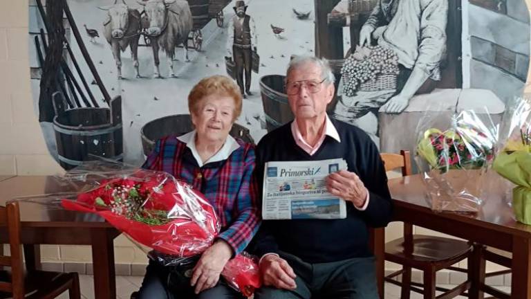 Ines in Saverio imata skupaj 180 let in vsak dan prebirata Primorski dnevnik