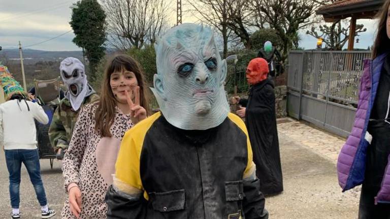 Na goriškem Krasu skrbno negujejo pustno dediščino (FOTO)