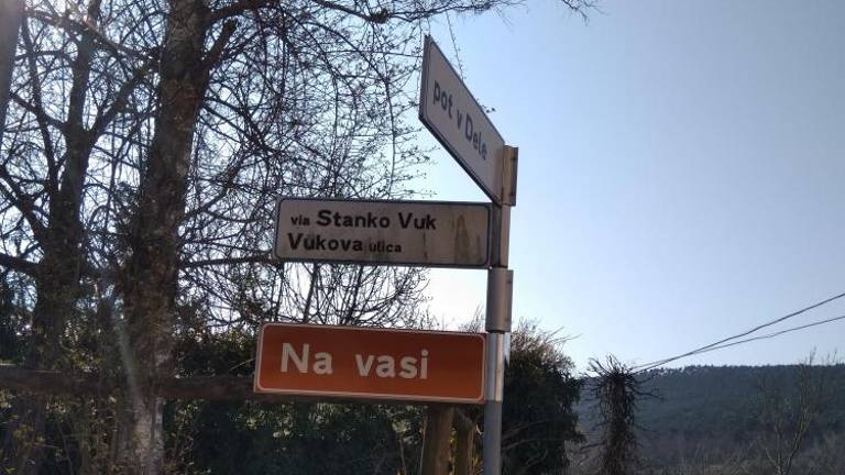 V Rupi dobili table z ledinskimi imeni