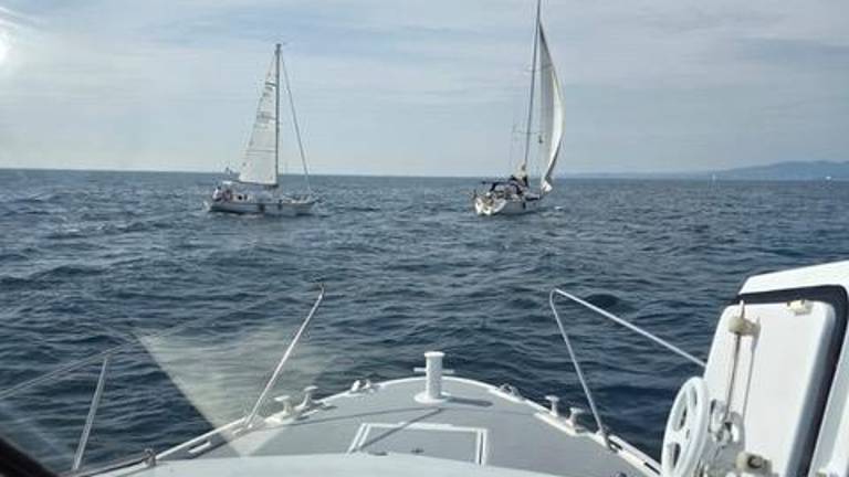 Luška kapitanija priskočila na pomoč čolnu