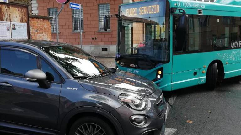 V Gorici se morajo vozniki avtobusov boriti za svoje postajališče