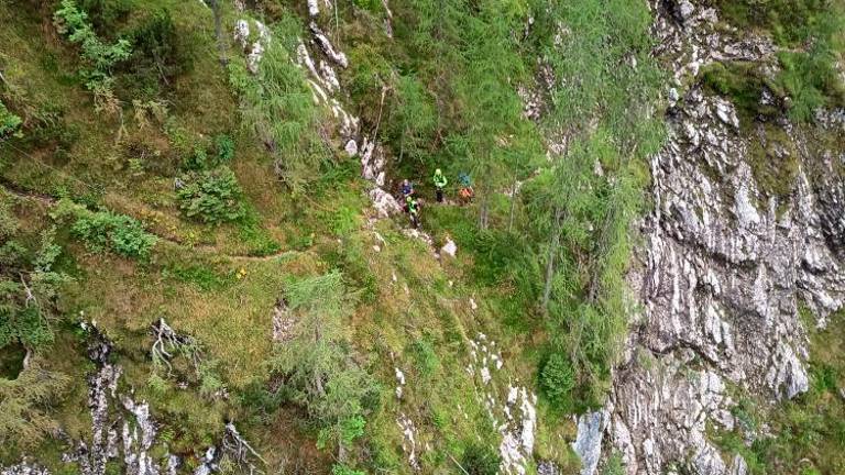 Med sestopom po nevarnem območju sta doživeli panični napad