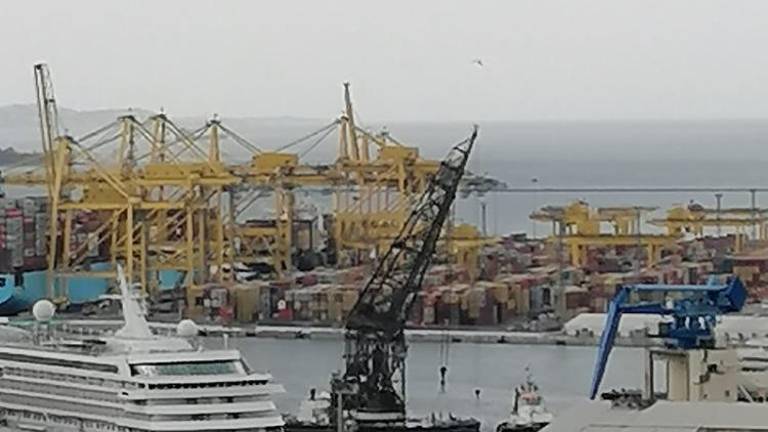 Ursus spet »na begu«