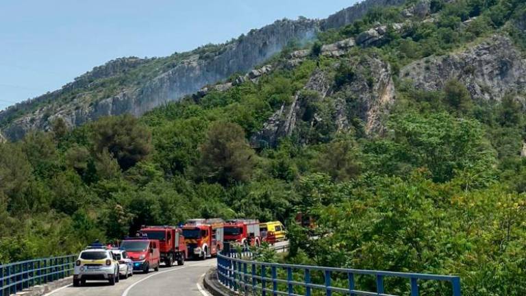 Na Hrvaškem strmoglavil madžarski vojaški helikopter, umrli najmanj dve osebi