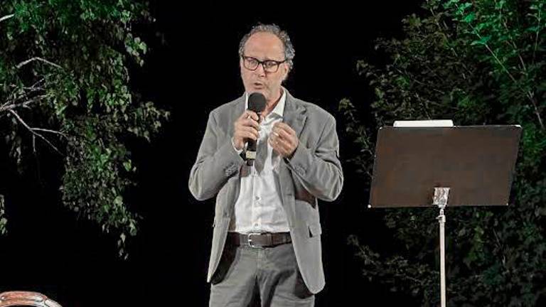 Andro Merkù napolnil osrednji mestni trg v Plodnu