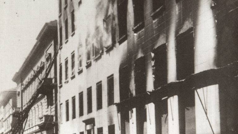 Požig Narodnega domaali &scaron;entjernejska noč trža&scaron;kih Slovencev in Slovanov