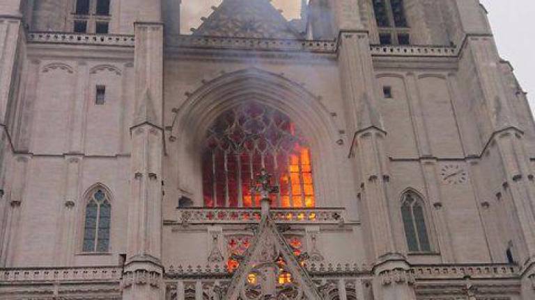 Požar v nantski katedrali