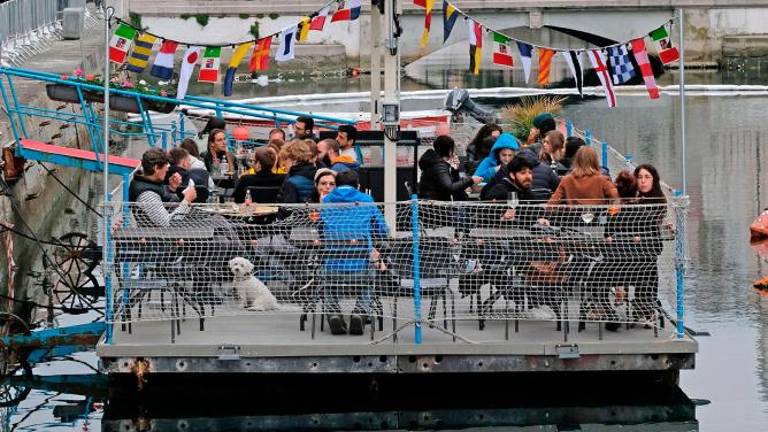 Spet kava, kosilo in aperitiv