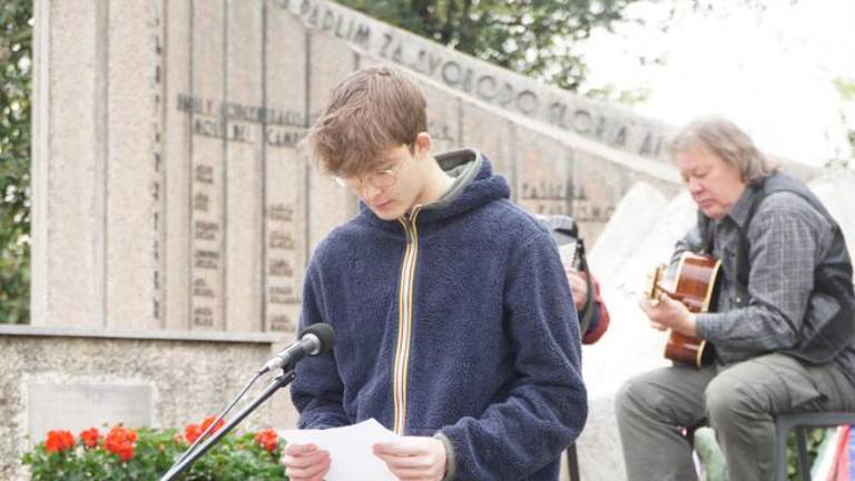 Množične in zelo občutene