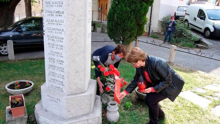 Spoštljiv poklon padlim ob 25. aprilu