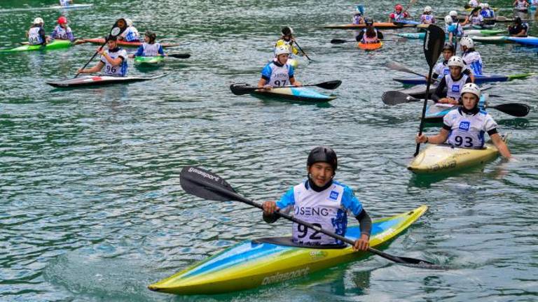 Tekme posvečajo umrlemu dečku
