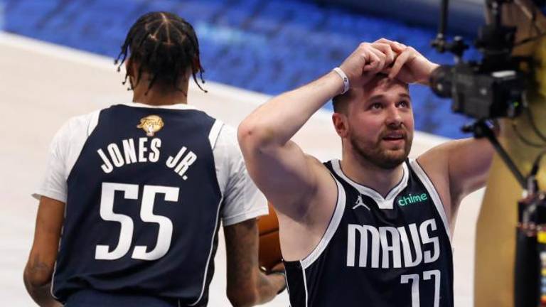 Dallas na krilih Dončića nadigral Boston in ohranil upanje v športni čudež