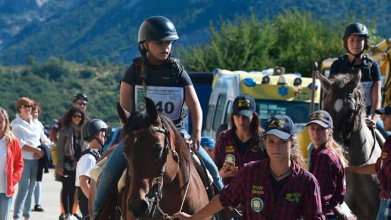 Na Dolgi kroni so spet tekmovali