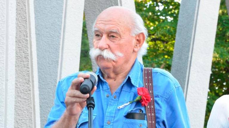 Umrl Janez Stanovnik