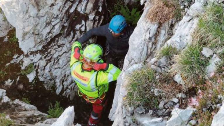 V furlanskih Dolomitih reševali poškodovanega jamarja