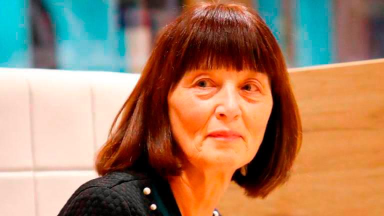 Nocoj slavnostna podelitev nagrade vstajenje Majdi Artač