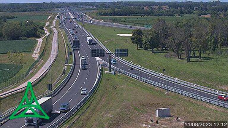 Z avtoceste A4 promet preusmerjajo na avtocesto A27/A28