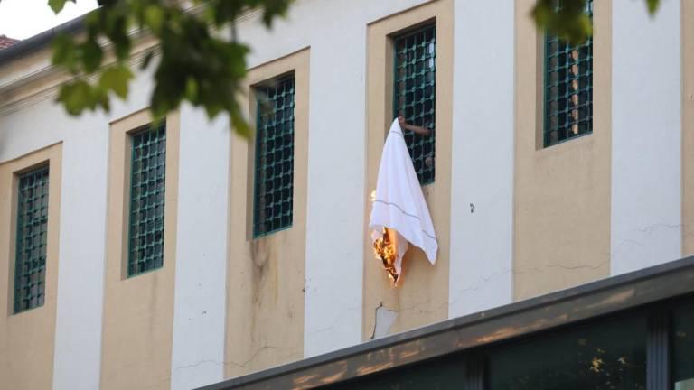 Tudi letos poleti se za zapor nihče ne zmeni