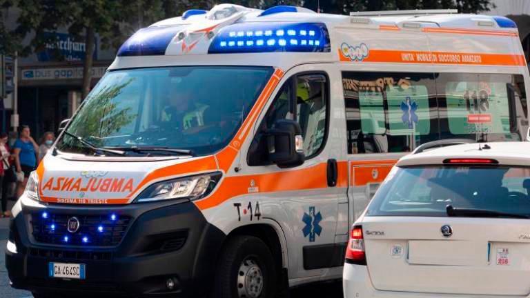 V trčenju poškodovani dve odrasli osebi in dva otroka