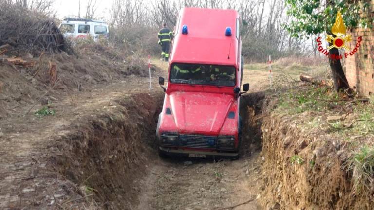 Vadili so vožnjo v ekstremni situaciji (VIDEO)