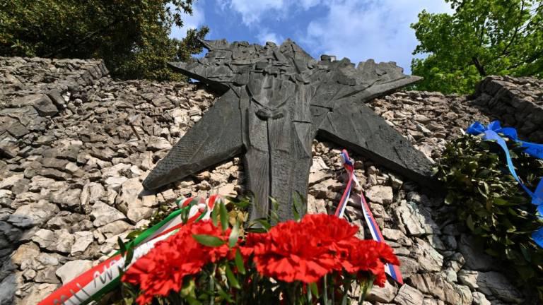 Križ praznuje 50. obletnico spomenika