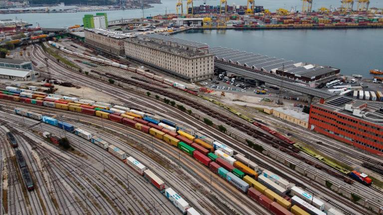 »Centralizacija ogroža tržaško pristanišče«