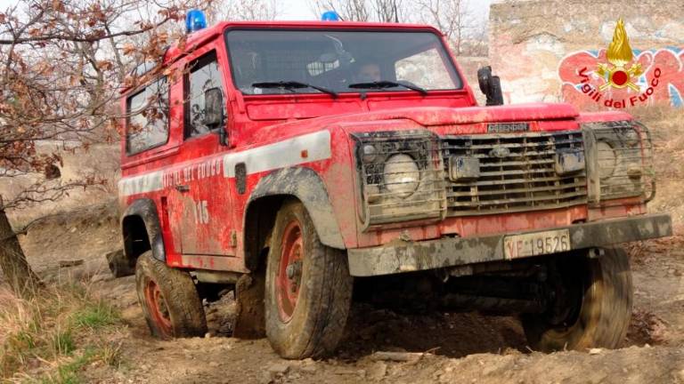 Vadili so vožnjo v ekstremni situaciji (VIDEO)