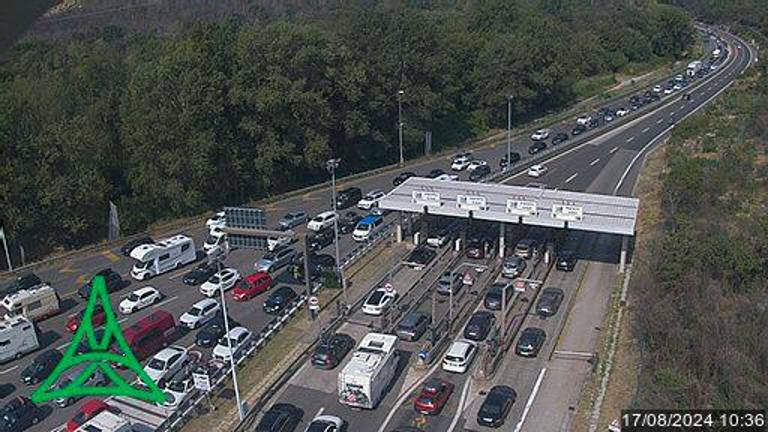 Na avtocesti A4 zgoščen promet