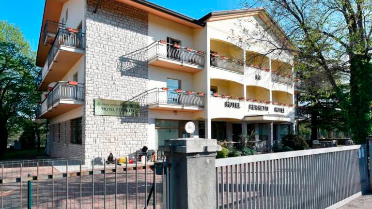 V domu za starejše občane Hotel Fernetti odkrili še 4 okužbe