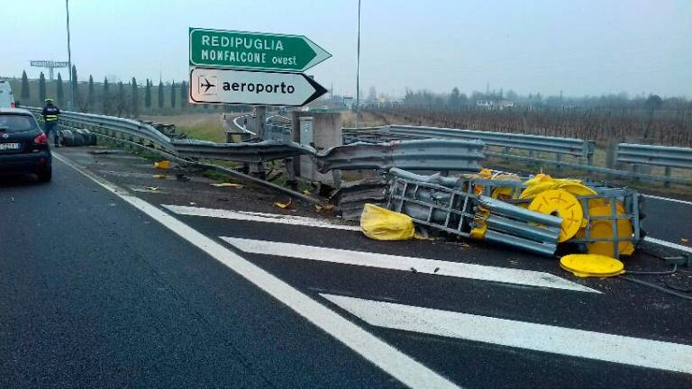 Nesreča na avtocesti med Vilešem in Redipuljo