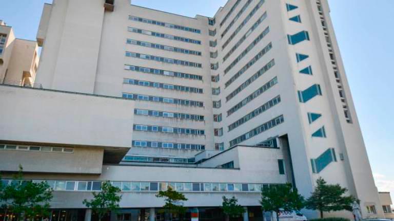 V FJK hospitaliziranih 320 covidnih bolnikov