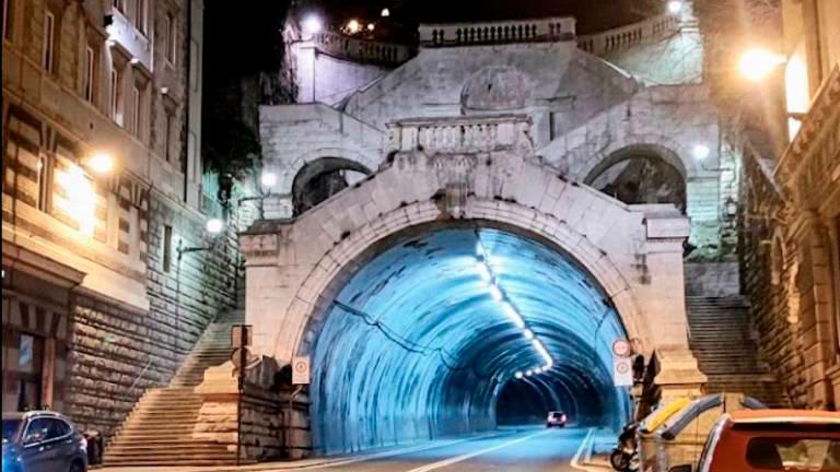 Ponoči zaprtje predora Sandrinelli