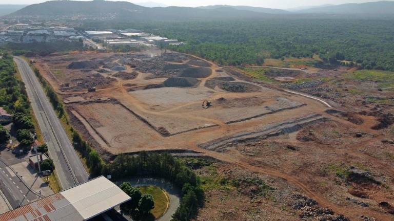 Logistični center razdvaja in skrbi